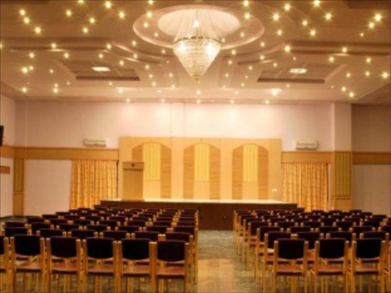 Paradise Isle Beach Resort Udupi Buitenkant foto