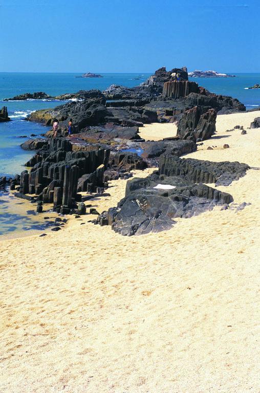 Paradise Isle Beach Resort Udupi Buitenkant foto