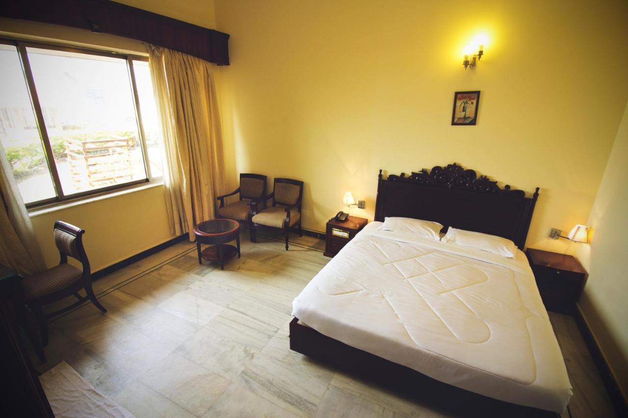 Paradise Isle Beach Resort Udupi Buitenkant foto